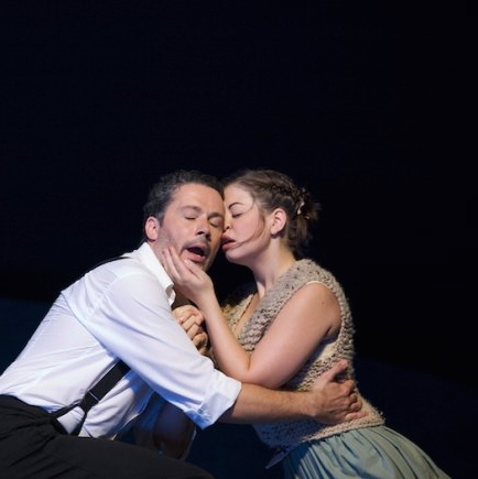 Foto von Denis Petkovic und Nanette Waidmann in einer Inszenierung von Don Juan 